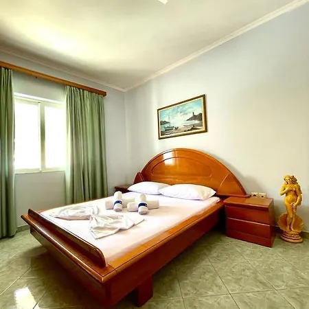 Bela's Apartment Sarande